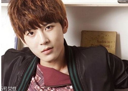 2022男生流行發(fā)型短發(fā)名稱 2022男生最新發(fā)型圖片 2022男生流行發(fā)型短發(fā)名稱 2022男生最新發(fā)型圖片