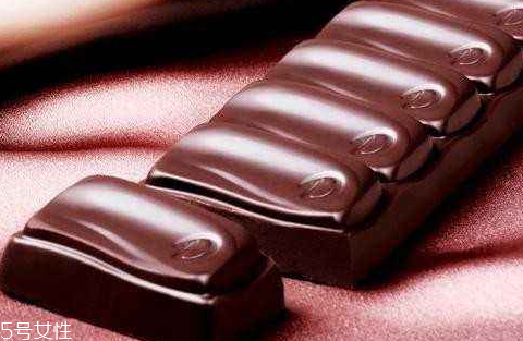 黑巧克力可以提神嗎 黑巧克力提神效果好嗎 黑巧克力可以提神嗎 黑巧克力提神效果好嗎