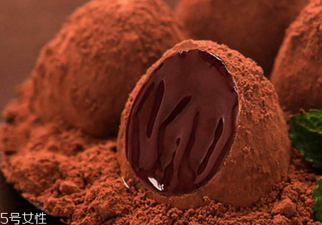 松露巧克力卡路里 一個松露巧克力的熱量 松露巧克力卡路里 一個松露巧克力的熱量