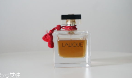 25歲左右用什么香水好 平價(jià)又好聞持久的香水 25歲左右用什么香水好 平價(jià)又好聞持久的香水