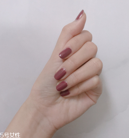 名創(chuàng)優(yōu)品指甲油漸變指甲教程 名創(chuàng)優(yōu)品薔薇時光指甲油試色 名創(chuàng)優(yōu)品指甲油漸變指甲教程 名創(chuàng)優(yōu)品薔薇時光指甲油試色
