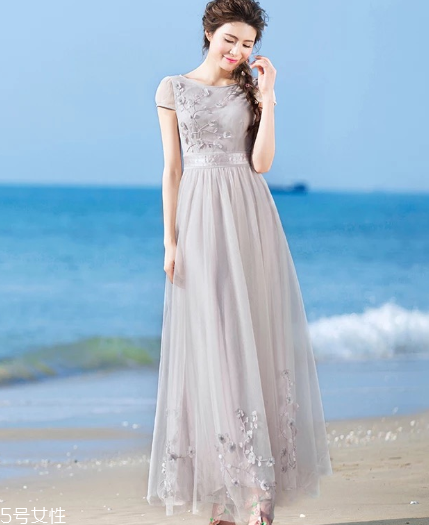 連衣裙什么款式好看？今年最流行的連衣裙款式