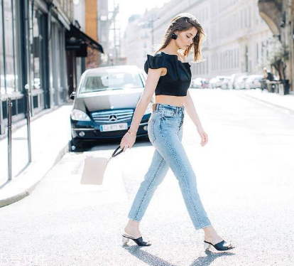 直筒身材女生怎么搭配？直筒身材女生搭配技巧