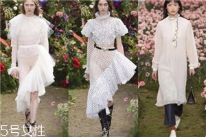 連衣裙如何穿更有氣質？連衣裙穿搭推薦