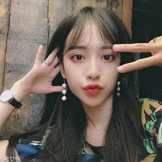 長(zhǎng)發(fā)染什么顏色好看 長(zhǎng)發(fā)染色顏色大全 長(zhǎng)發(fā)染什么顏色好看 長(zhǎng)發(fā)染色顏色大全