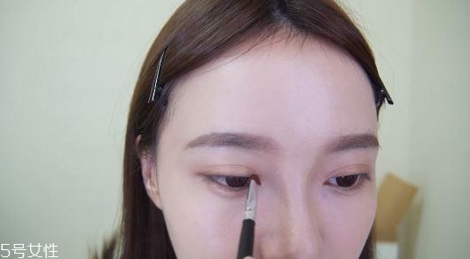 怎樣畫自然妝容 韓國自然妝容畫法步驟 怎樣畫自然妝容 韓國自然妝容畫法步驟