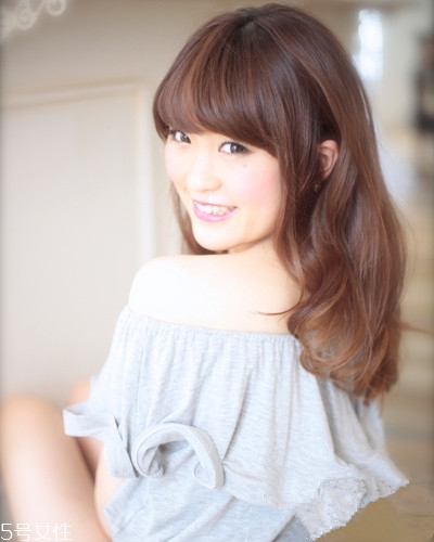 長(zhǎng)發(fā)染什么顏色好看 長(zhǎng)發(fā)染色顏色大全 長(zhǎng)發(fā)染什么顏色好看 長(zhǎng)發(fā)染色顏色大全