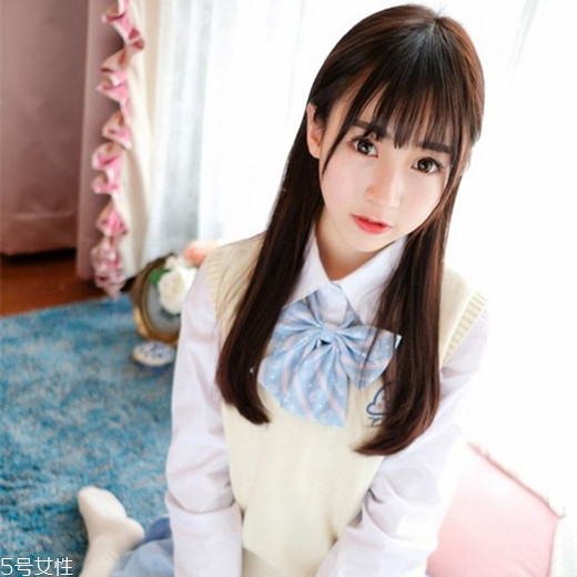 長(zhǎng)發(fā)染什么顏色好看 長(zhǎng)發(fā)染色顏色大全 長(zhǎng)發(fā)染什么顏色好看 長(zhǎng)發(fā)染色顏色大全