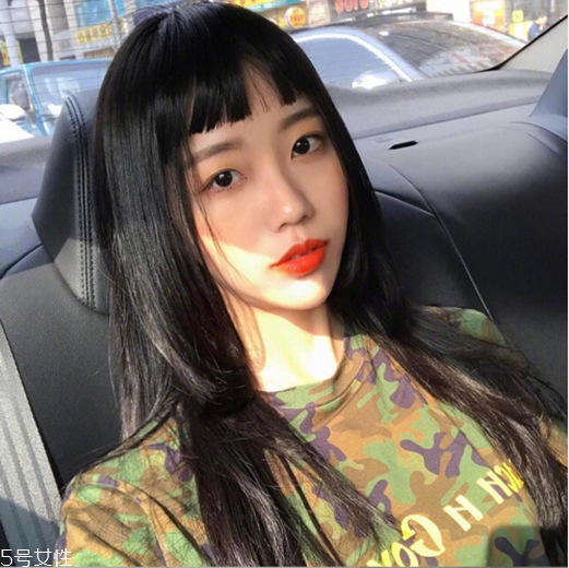 長(zhǎng)發(fā)染什么顏色好看 長(zhǎng)發(fā)染色顏色大全 長(zhǎng)發(fā)染什么顏色好看 長(zhǎng)發(fā)染色顏色大全