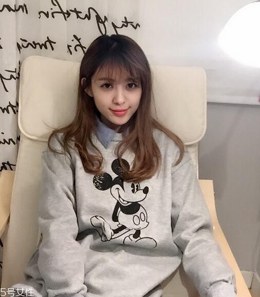 空氣劉海怎么剪好看 空氣劉海剪法教程 空氣劉海怎么剪好看 空氣劉海剪法教程