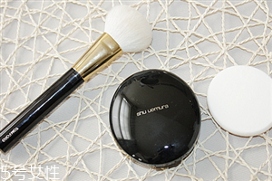 植村秀小燈泡粉餅怎么樣 植村秀小燈泡粉餅使用效果 植村秀小燈泡粉餅怎么樣 植村秀小燈泡粉餅使用效果