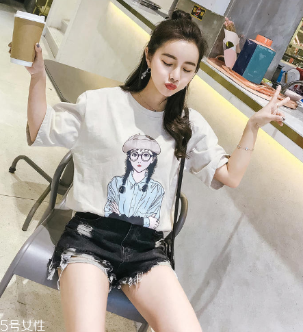 2022年流行什么短袖？今夏最火的短袖款式