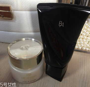 cpb按摩膏和pola按摩膏哪個好 pola按摩膏使用測評 cpb按摩膏和pola按摩膏哪個好 pola按摩膏使用測評