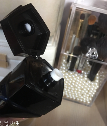 cpb按摩膏和pola按摩膏哪個好 pola按摩膏使用測評 cpb按摩膏和pola按摩膏哪個好 pola按摩膏使用測評