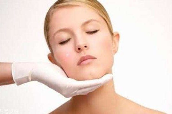 醫(yī)美術(shù)后用什么護(hù)膚品 醫(yī)美術(shù)后需對(duì)抗3大問(wèn)題 醫(yī)美術(shù)后用什么護(hù)膚品 醫(yī)美術(shù)后需對(duì)抗3大問(wèn)題