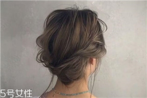 最好看的日系麻花盤(pán)發(fā)圖解步驟