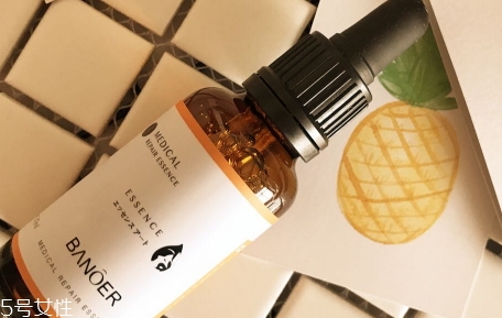 玫瑰精油的豐胸效果 玫瑰精油怎么豐胸 玫瑰精油的豐胸效果 玫瑰精油怎么豐胸