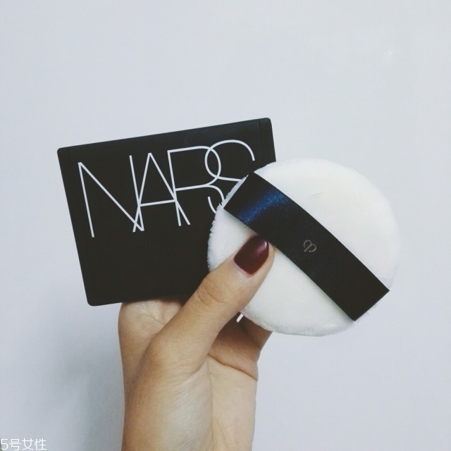 nars裸光蜜粉餅怎么樣 nars裸光蜜粉餅價格 nars裸光蜜粉餅怎么樣 nars裸光蜜粉餅價格