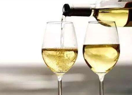 白葡萄酒什么牌子好 白葡萄酒排行榜 白葡萄酒什么牌子好 白葡萄酒排行榜