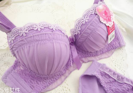 文胸跟內(nèi)衣有區(qū)別嗎？文胸和內(nèi)衣的區(qū)別