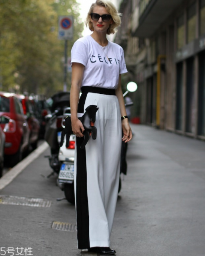 白色t恤配什么褲子？白色t恤搭配褲子圖片