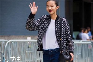 白色t恤搭配什么外套？白色t恤搭配外套圖片