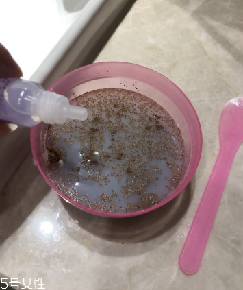 海藻面膜和薏仁水怎么調(diào) 海藻和薏仁水調(diào)配比例 海藻面膜和薏仁水怎么調(diào) 海藻和薏仁水調(diào)配比例