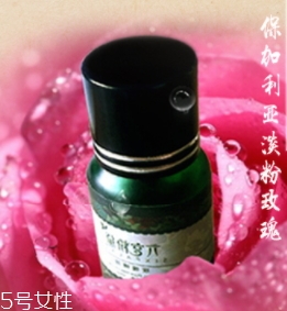 玫瑰精油和基礎油配比 玫瑰精油和底油的調配方法 玫瑰精油和基礎油配比 玫瑰精油和底油的調配方法