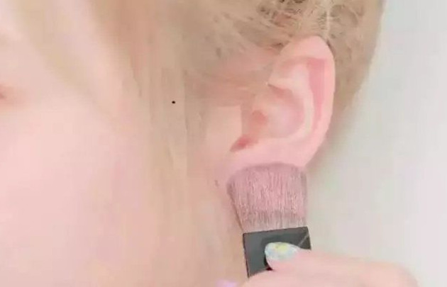 圓臉腮紅的畫法圖解教程 圓臉腮紅的畫法圖解教程