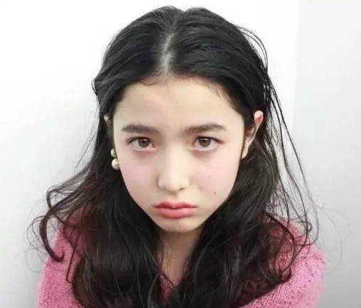 圓臉腮紅的畫法圖解教程 圓臉腮紅的畫法圖解教程