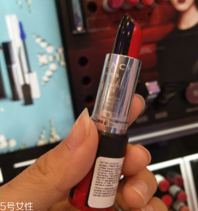 撞色妝怎么化好看 簡(jiǎn)單撞色妝圖解教程 撞色妝怎么化好看 簡(jiǎn)單撞色妝圖解教程