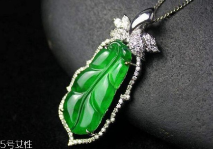 翡翠葉子價(jià)格是多少？翡翠葉子一般多少錢