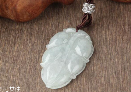 翡翠葉子價(jià)格是多少？翡翠葉子一般多少錢