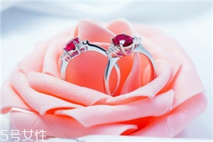 碧璽戒指一般多少錢？碧璽戒指的市場價值