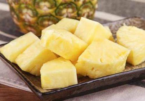 菠蘿里面發(fā)黑能吃嗎？切開菠蘿里面是黑色的怎么回事？