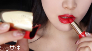 嬌蘭冰冰色口紅適合素顏嗎 嬌蘭口紅25號素顏效果圖 嬌蘭冰冰色口紅適合素顏嗎 嬌蘭口紅25號素顏效果圖