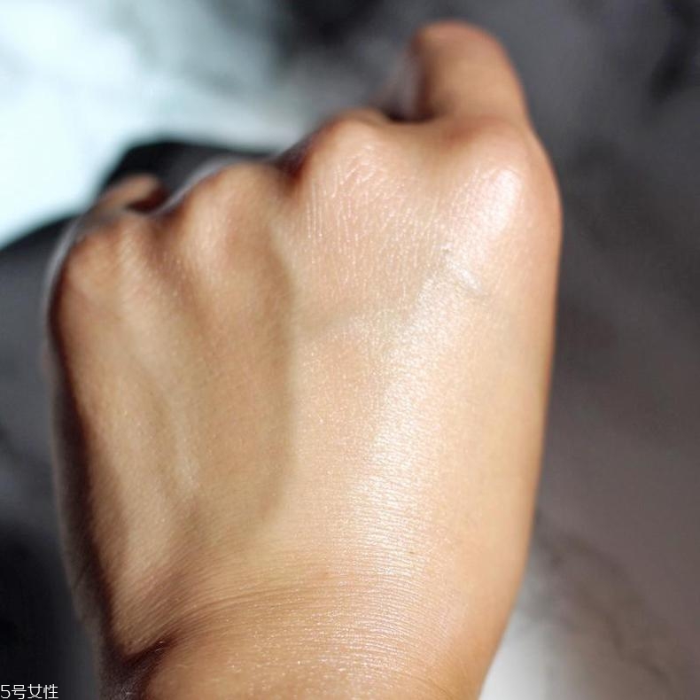 lumene雞尾酒精華油怎么用？能單獨用嗎？