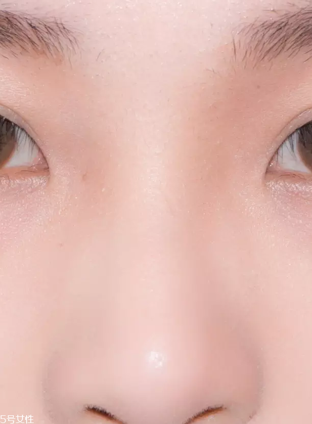 戴眼鏡要畫鼻影嗎 眼鏡妹的鼻影教程 戴眼鏡要畫鼻影嗎 眼鏡妹的鼻影教程