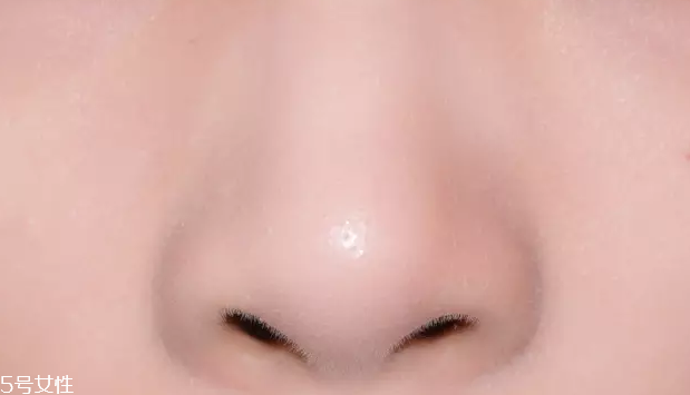 戴眼鏡要畫鼻影嗎 眼鏡妹的鼻影教程 戴眼鏡要畫鼻影嗎 眼鏡妹的鼻影教程