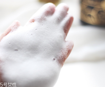 力士香氛沐浴摩絲怎么樣 力士香氛沐浴摩絲可以洗澡的香水 力士香氛沐浴摩絲怎么樣 力士香氛沐浴摩絲可以洗澡的香水