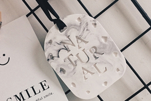 擴香石是什么材料做的？擴香石相關(guān)介紹