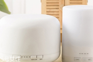 香薰機(jī)和香薰燈哪個好？香薰機(jī)和香薰燈對比