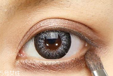 圓眼睛怎么畫(huà)下眼線 這么畫(huà)擺脫眼大無(wú)神 圓眼睛怎么畫(huà)下眼線 這么畫(huà)擺脫眼大無(wú)神