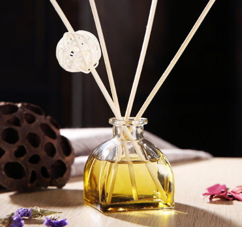 藤條香薰怎么打開？