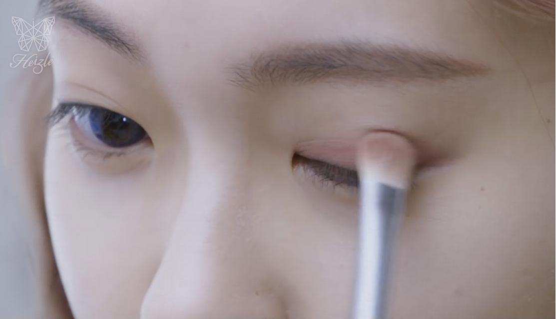 冬日初雪夢幻妝容教學 冬日初雪夢幻妝容教學