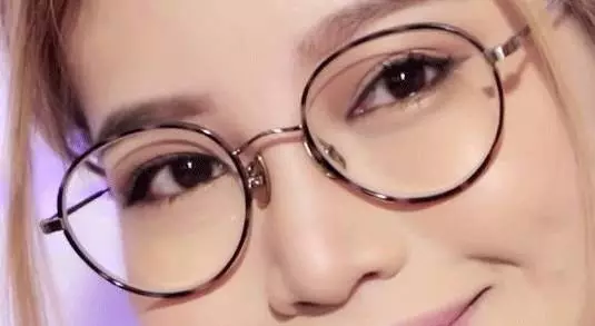 戴眼鏡要畫鼻影嗎 眼鏡妹的鼻影教程 戴眼鏡要畫鼻影嗎 眼鏡妹的鼻影教程