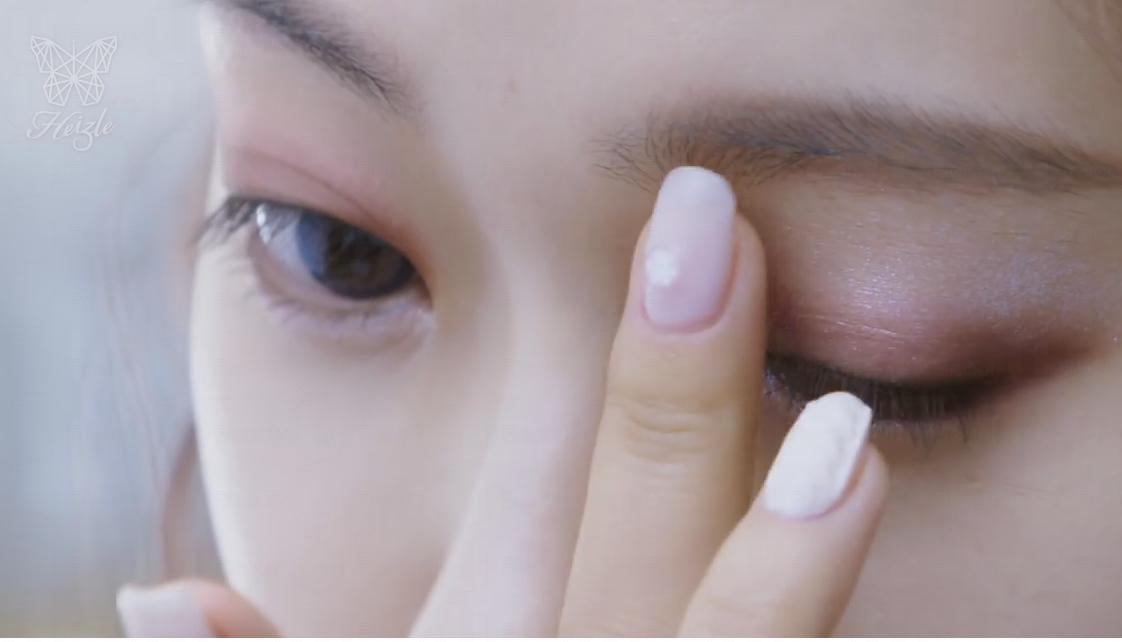 冬日初雪夢幻妝容教學 冬日初雪夢幻妝容教學