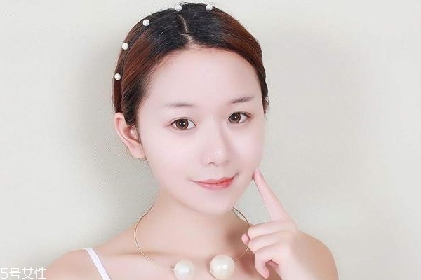 干粉餅適合什么人 三步輕松選對粉餅 干粉餅適合什么人 三步輕松選對粉餅