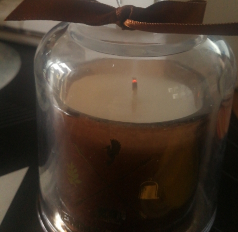 香薰蠟燭怎么滅？香薰蠟燭可以用嘴吹滅嗎