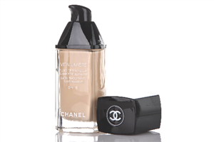 夏天適合用什么粉底液 適宜夏天用的粉底液推薦 夏天適合用什么粉底液 適宜夏天用的粉底液推薦